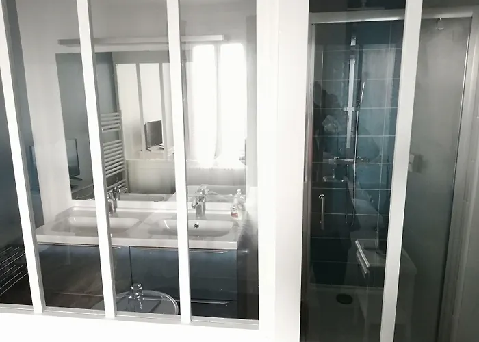 L'angely - D'hotes Bed & Breakfast 3*