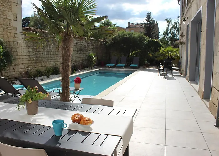 L'angely - D'hotes 3*